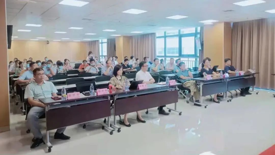 福建国药东南医院 2021 年度上半年经营管理分析会议、质量与安全管理会议