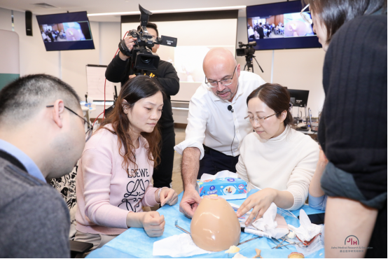 中国首个 ESSO 课程落地上海嘉会国际医院