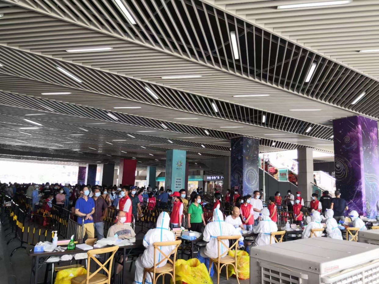 「三高」采样队齐上阵，深圳市龙岗区人民医院「全村最硬的龙鳞」都献出来了