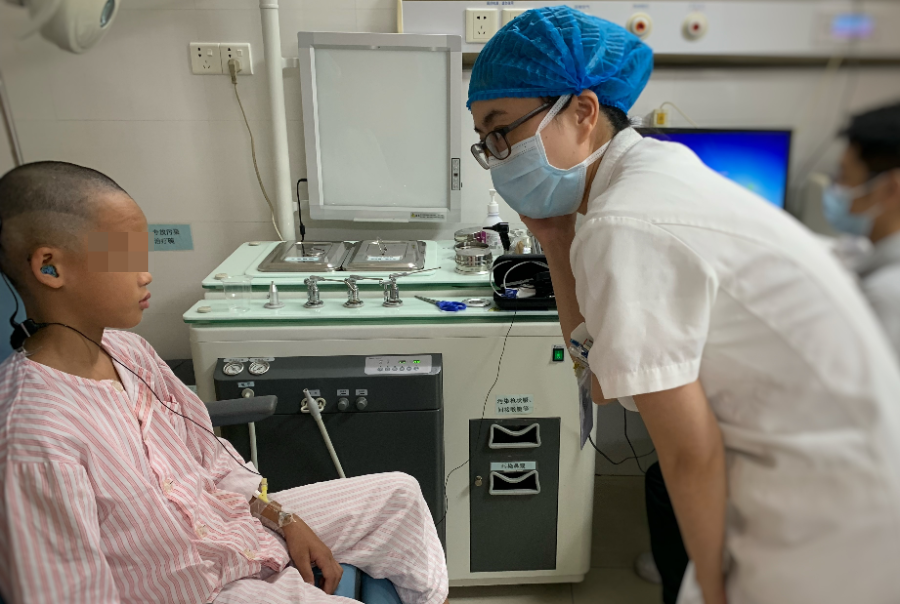 重获「新声」,南方医科大学顺德医院首例人工耳蜗成功植入