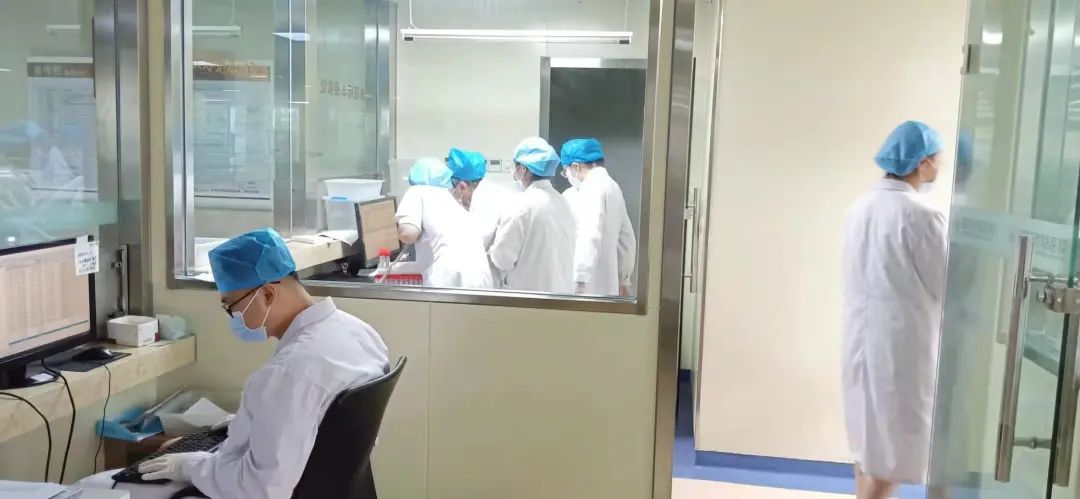 登封市人民医院:核酸检测,他们是幕后英雄