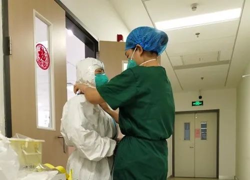 在扬州市友好医院血液净化中心，她们这样做...