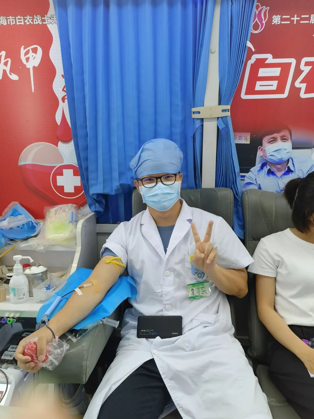 珠海市慢性病防治中心献礼建党百年：青春正当时，热血传爱心