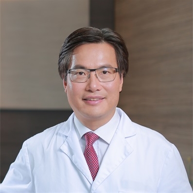 香港医生关于肠癌放疗及化疗方案的选择