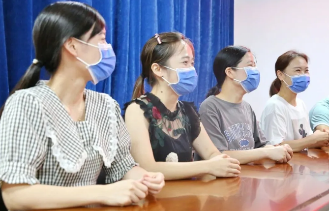 常德市第四人民医院：4 名逆行天使在张家界战斗的日子