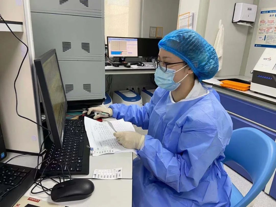 疫情中的 「病毒猎手」——上海市同仁医院检验青年文明号创建手记