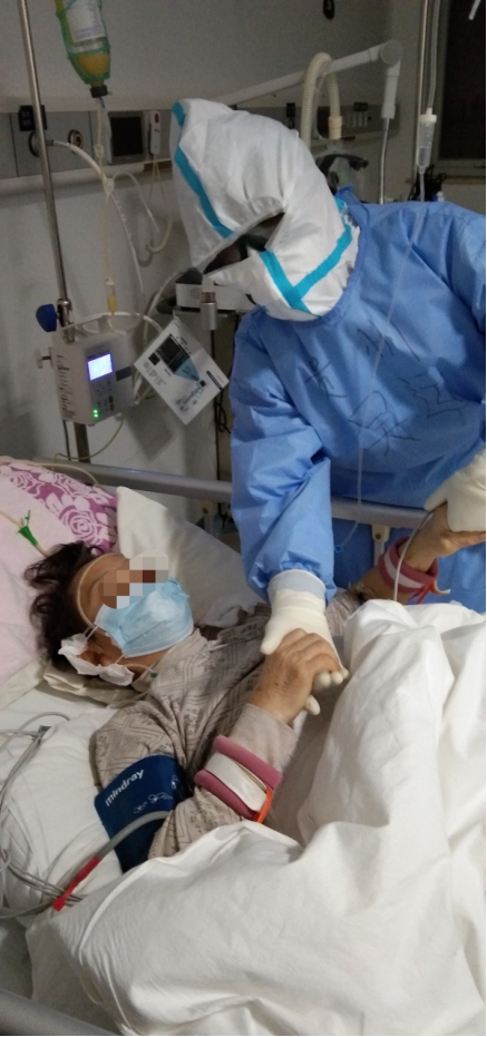 请放心，我们绝不会放弃任何一个病人！——西安交大一附院援武汉国家医疗队成功抢救新冠肺炎合并脑疝患者