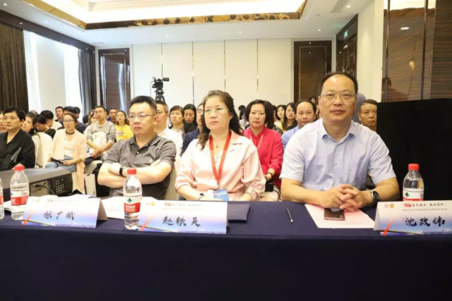非公眼科 2019 学术年会在上海召开，华厦专家团队大放异彩