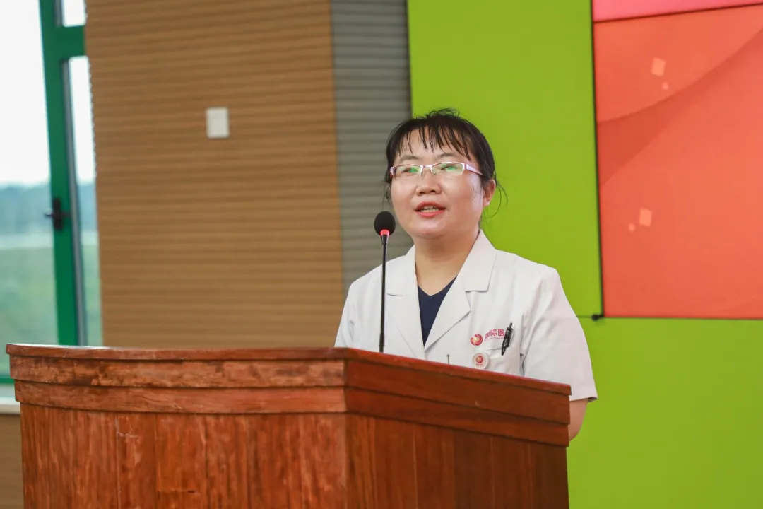 我院举行第四届「中国医师节」表彰大会暨「医疗核心制度强化落实月」活动总结