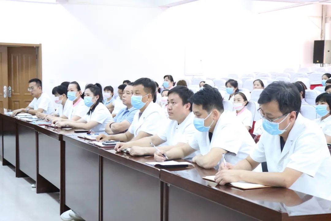 西安高新医院有限公司党委举行党务工作培训