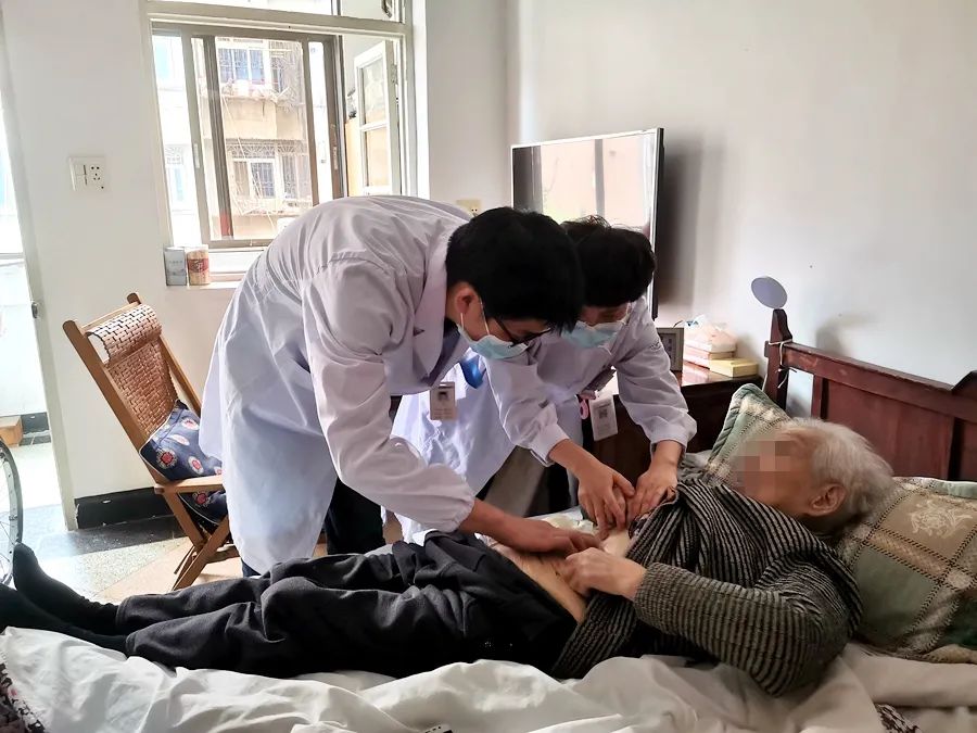 94 岁高龄再次手术，萧山中医院普外科这一举动暖心了