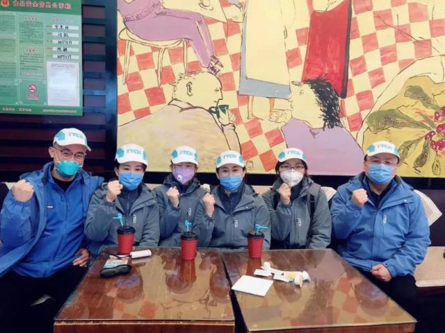 济南市人民医院举行第二批赴鄂医疗救援队出征仪式