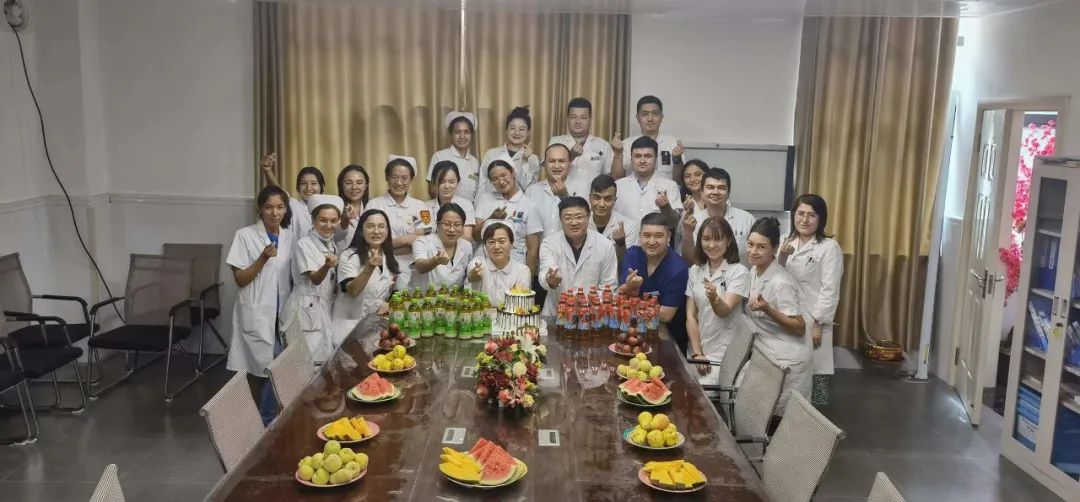 感恩有你，致敬医师——喀什地区第一人民医院各科室举办庆祝中国医师节活动