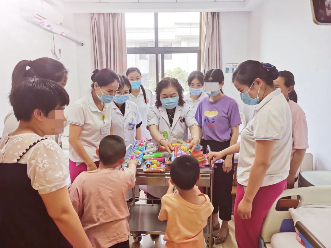 多彩六一，情暖童心：郑州大学第三附属医院举办激光宝贝欢乐会等多种活动