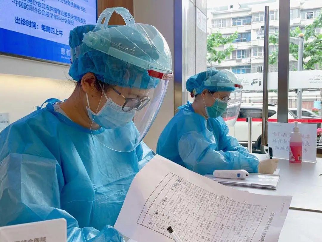 高博医学（血液病）上海研究中心「出圈」的护士长，她究竟有何魅力？