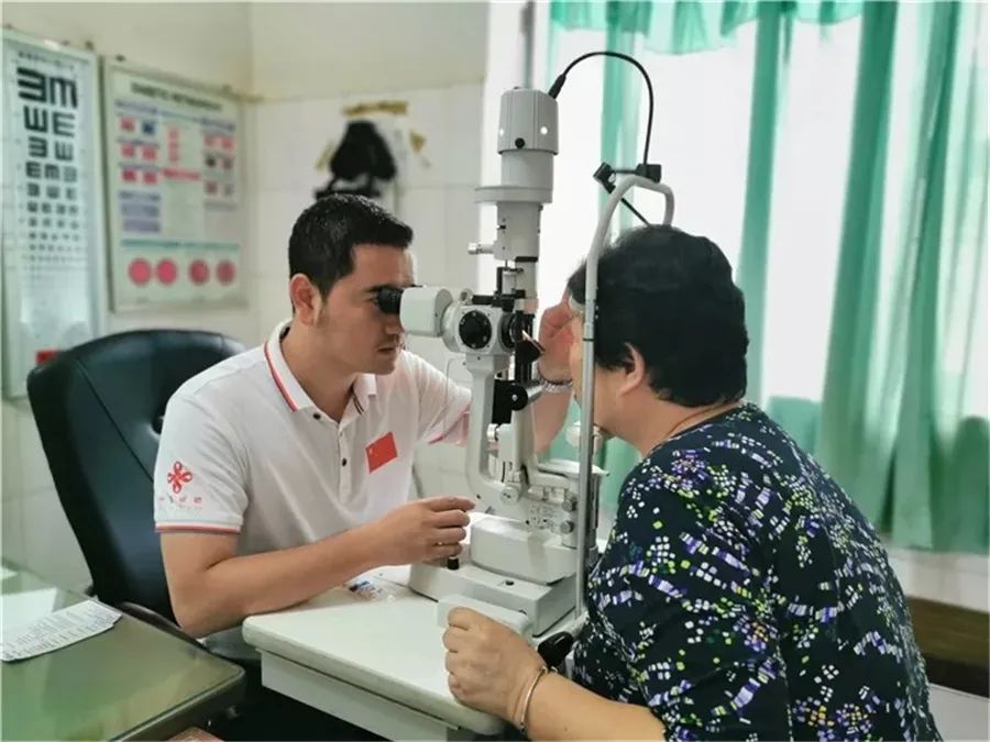 柳州市红十字会医院雷蔚：艺高人胆大的眼外伤「高手」