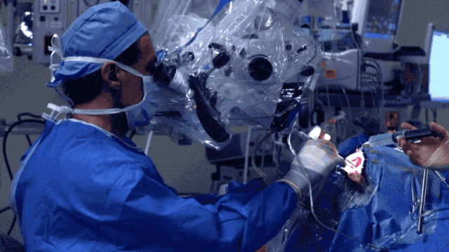 手术实录：脑部胶质母细胞瘤手术及 CAR T 准备工作