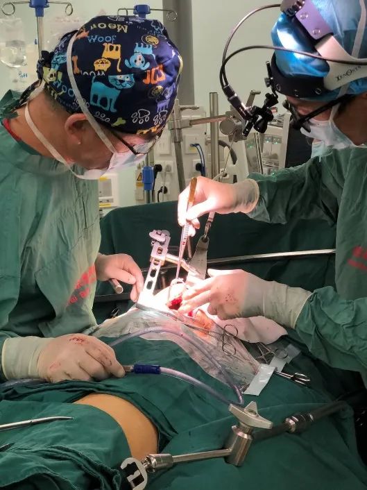 合肥京东方医院心脏大血管外科成功开展首例微创冠脉搭桥