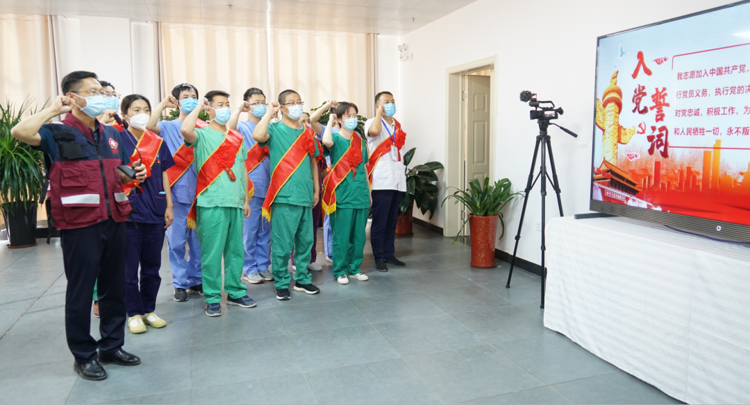 喀什地区第一人民医院党委书记邹小广同志获评第四届「感动喀什」十大人物