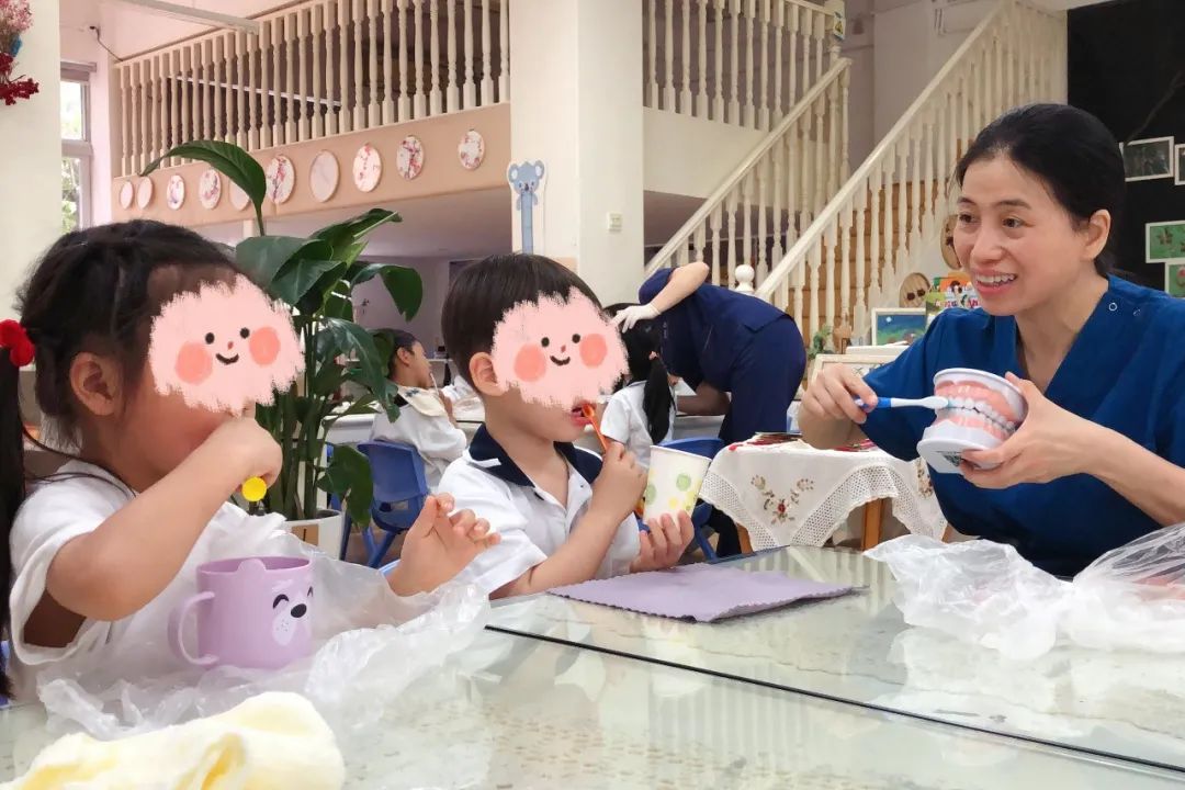深圳市妇幼保健院口腔党支部深入幼儿园开展口腔科普活动