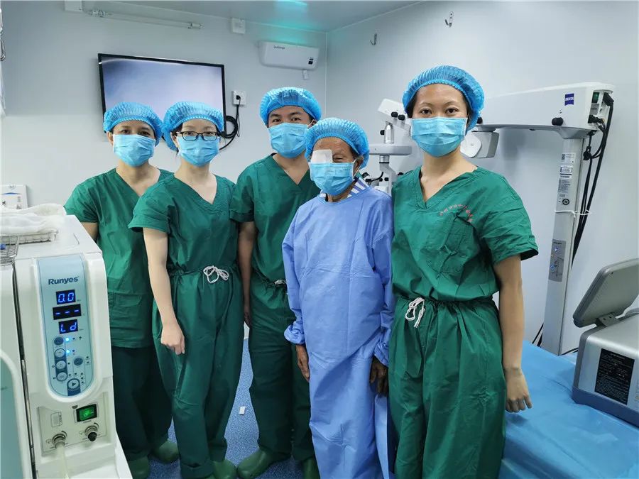 柳州市红十字会医院「医」心送光明，即日起，符合条件者可咨询报名