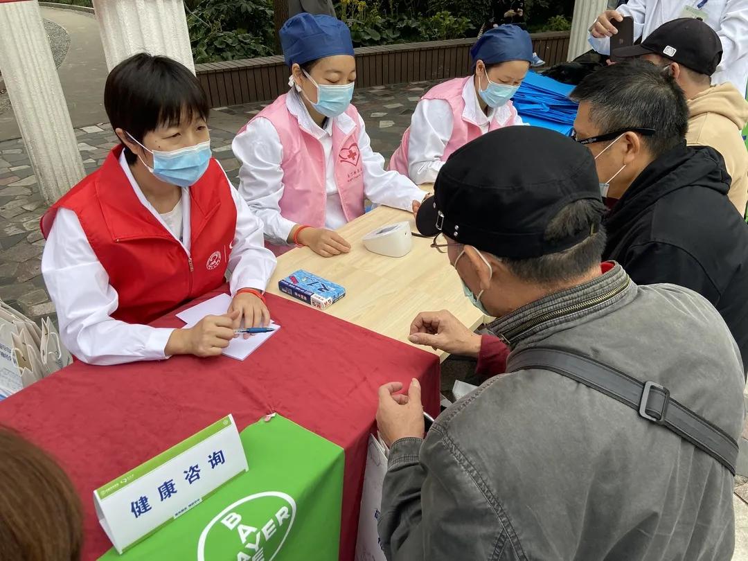 同济大学附属同济医院开展「世界卒中日」大型义诊咨询活动