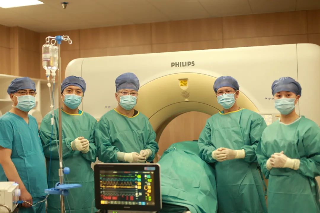 不能做、不适应做肺癌手术，怎么办？西安国际医学中心医院「一针」射频消融解决患者大问题