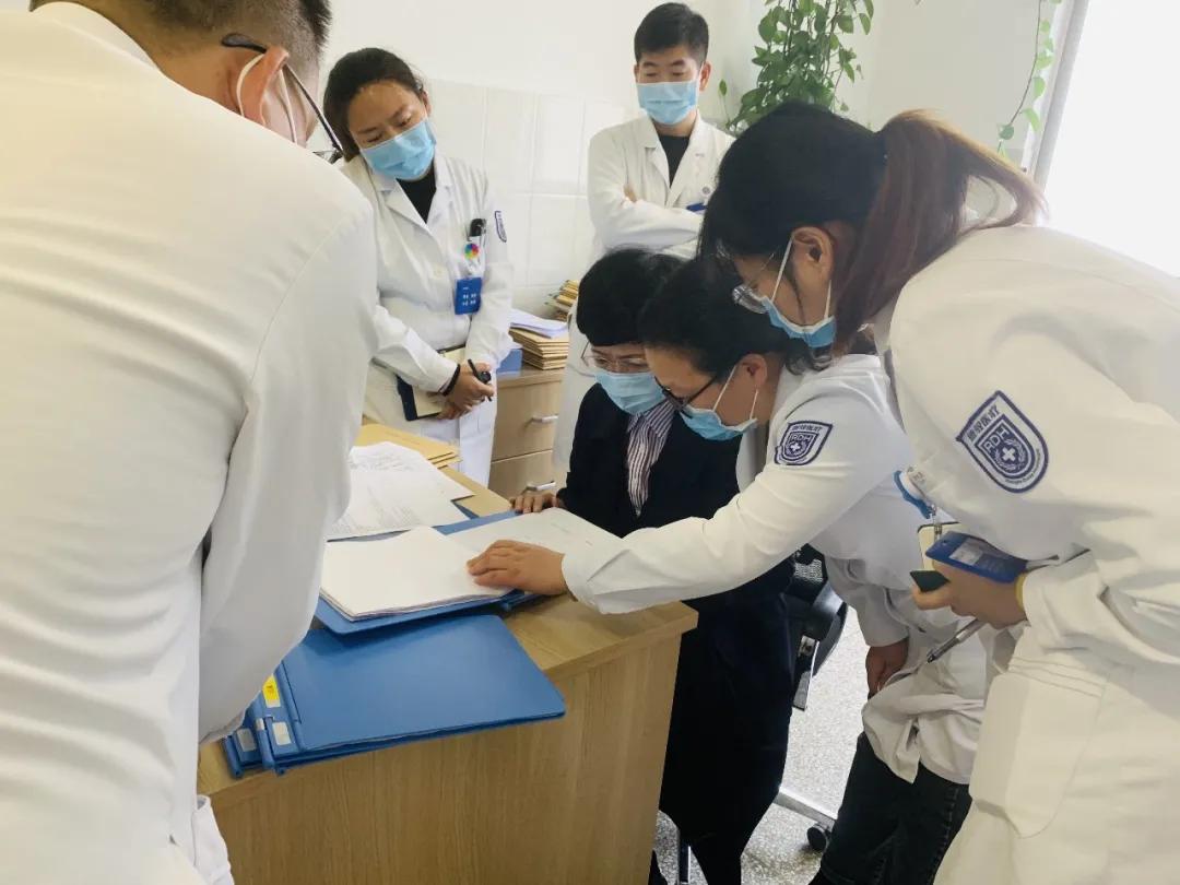 南京江北人民医院接受国家脑防委防治卒中中心建设现场指导评估