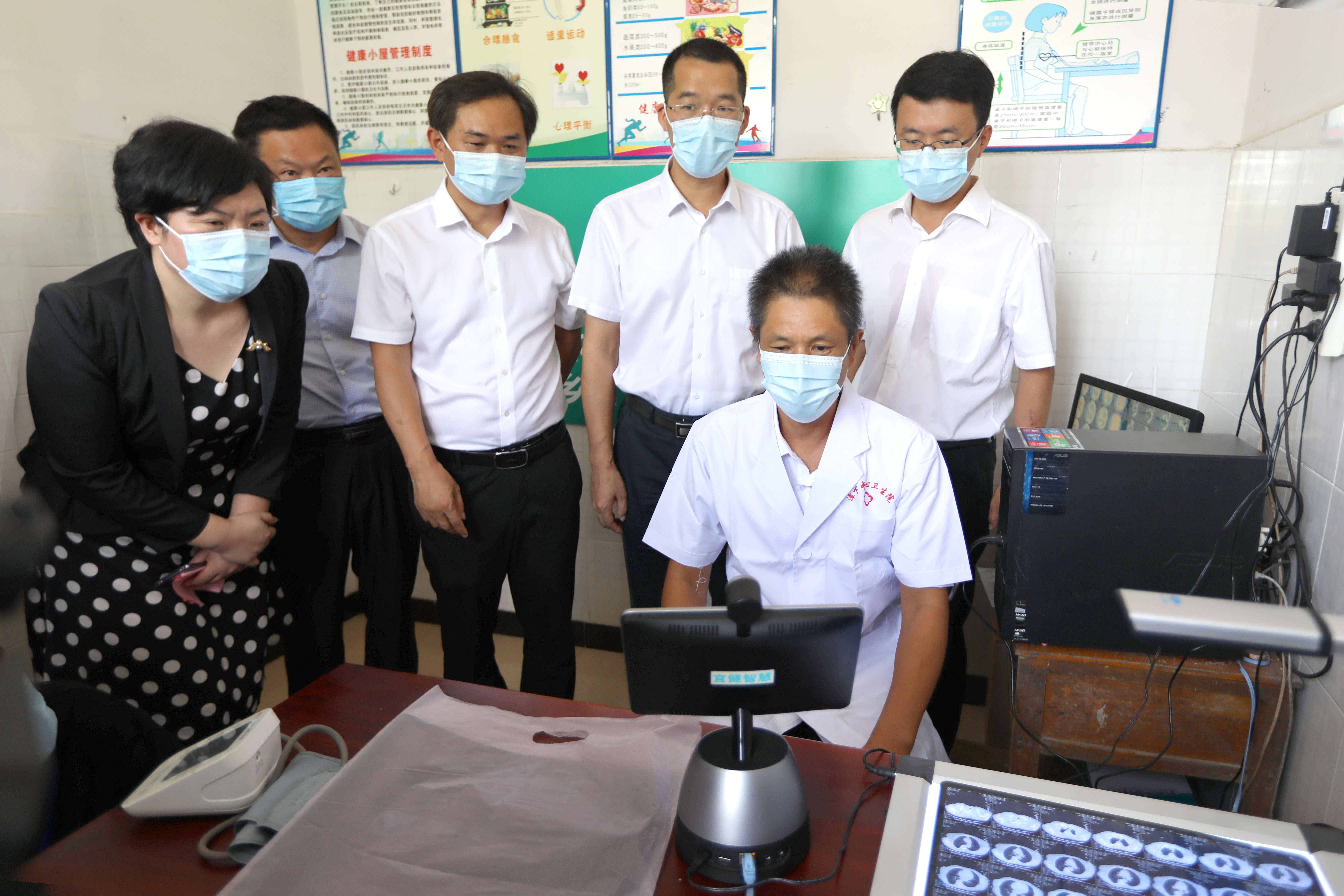 桂林医学院附属医院与灵川县人民政府联合实施乡村医疗项目正式启动