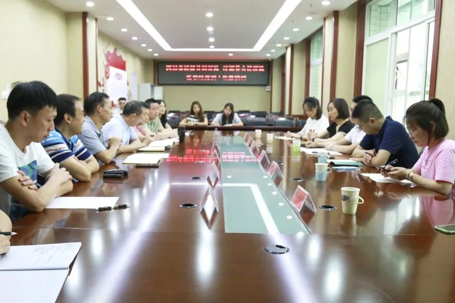 「川泌. 汉源」结盟，推动雅安市与成都专科医疗同质化发展