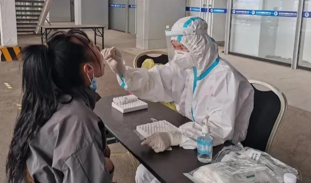 爱育华 6 周年——守护妇儿健康，为爱笃行不倦
