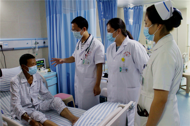 桂林首例心血管内科经导管主动脉瓣置换术在南溪山医院成功施行