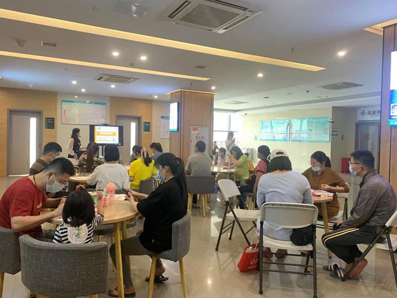 厦门莲花医院举办母亲节系列活动，为妈妈们献上美好问候