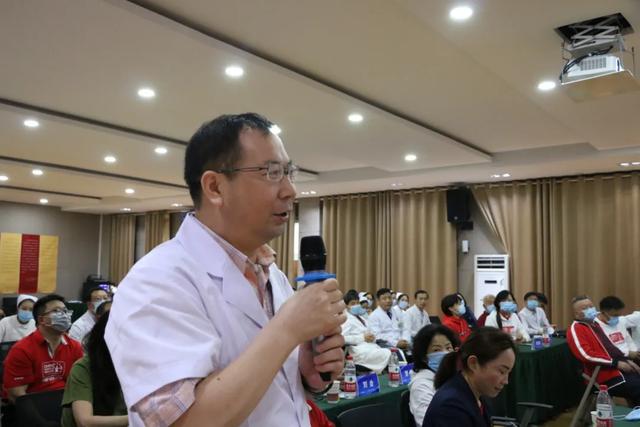 中美医疗集团探索肾病康复 MDT 新路径、院士领衔临床一体化发展研讨