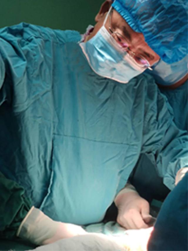 阜阳市妇女儿童医院实施发育性髋关节脱位骨盆截骨复位手术