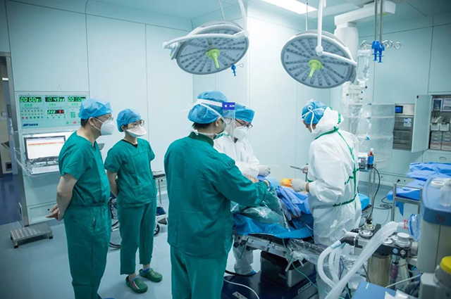 喉部梗阻命悬一线！前海人寿广州总医院成功开展气管切开手术