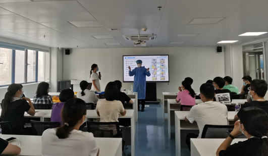终于等到你！深圳市罗湖区人民医院开展 2021 级住培学员岗前培训