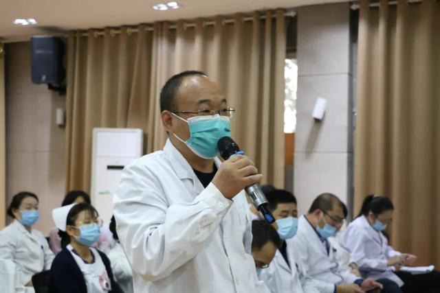 中美医疗集团探索肾病康复 MDT 新路径、院士领衔临床一体化发展研讨