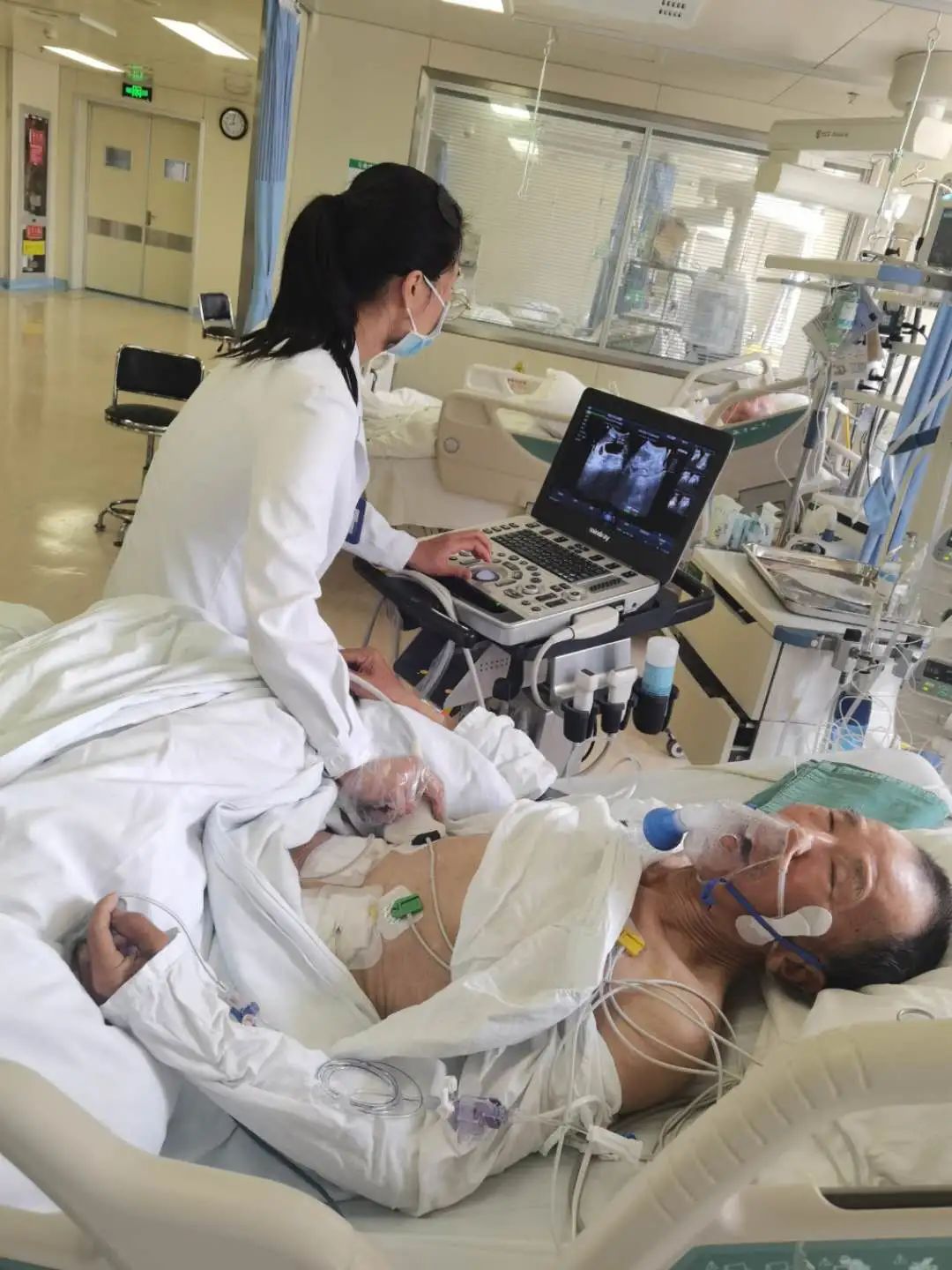 南京江北医院带你了解一张张报告单背后的「火眼金睛」