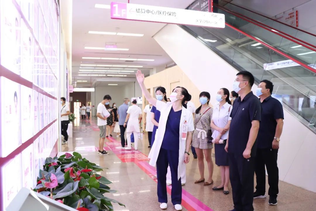 西安高新第二学校教育联合体领导一行莅临西安高新医院参访交流