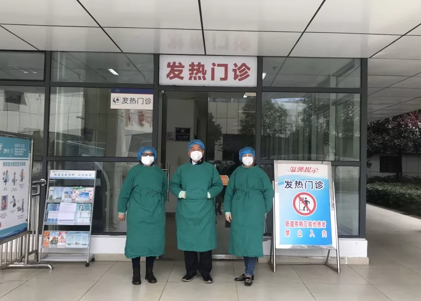 重庆北部宽仁医院杨和平：退役不褪色，「抗疫老兵」的医者初心