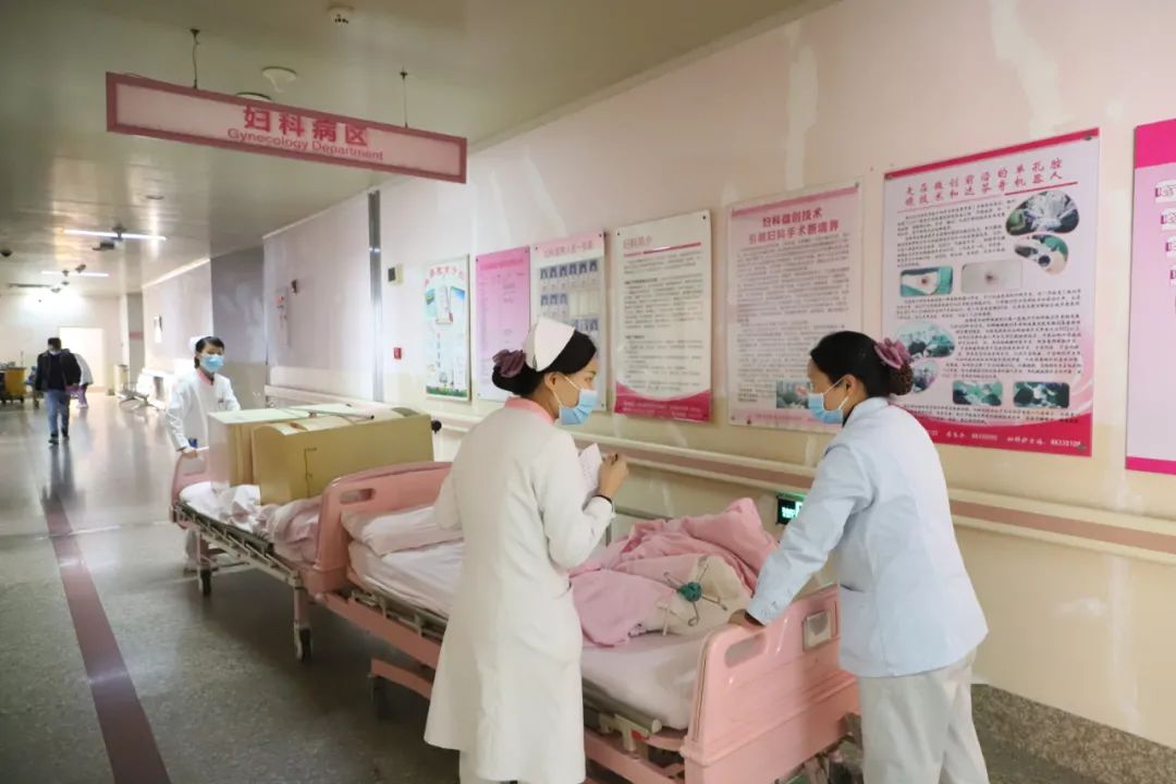 踩着新年的点，西安高新医院肾内科和妇科为患者换新房