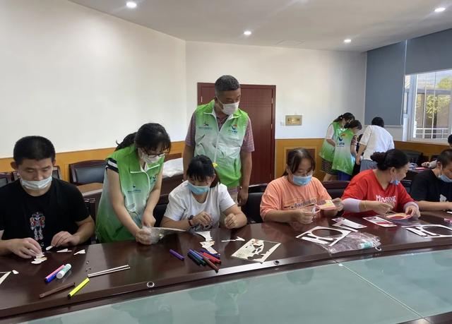 上海市第二康复医院开展阳光家园志愿者活动