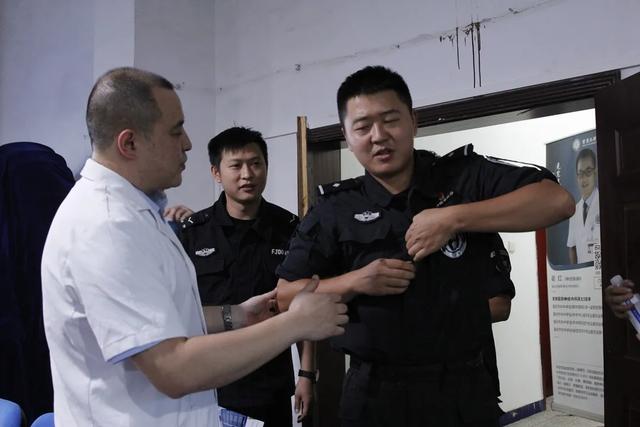 重庆北部宽仁专家团队走进北碚区特警支队，发生了什么？