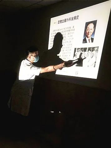 『教学医院』显微外科实验培训，培养精准医疗技术人才
