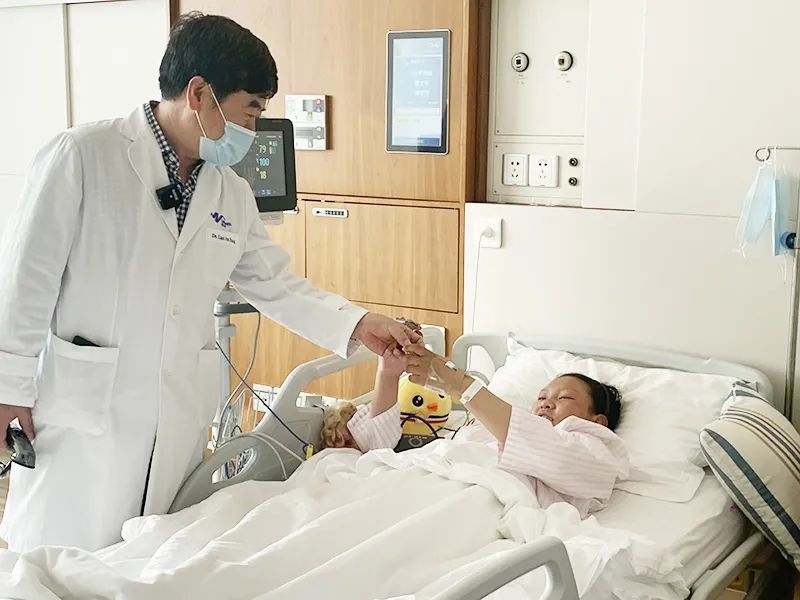 上海之行将改变他们的一生，西藏先心病患儿在上海德达医院接受免费救治