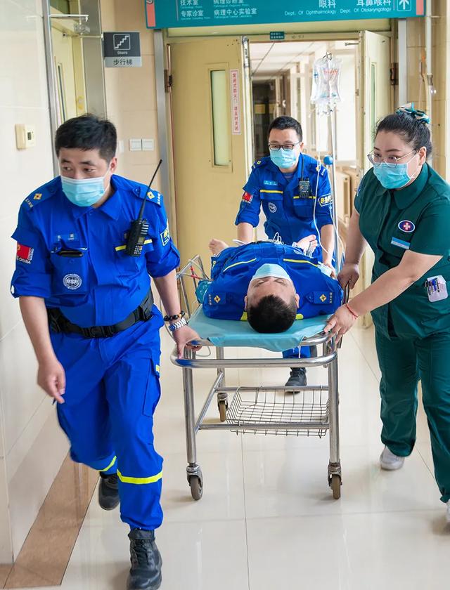 吉林市化工医院为蓝天救援队开通急诊急救绿色通道