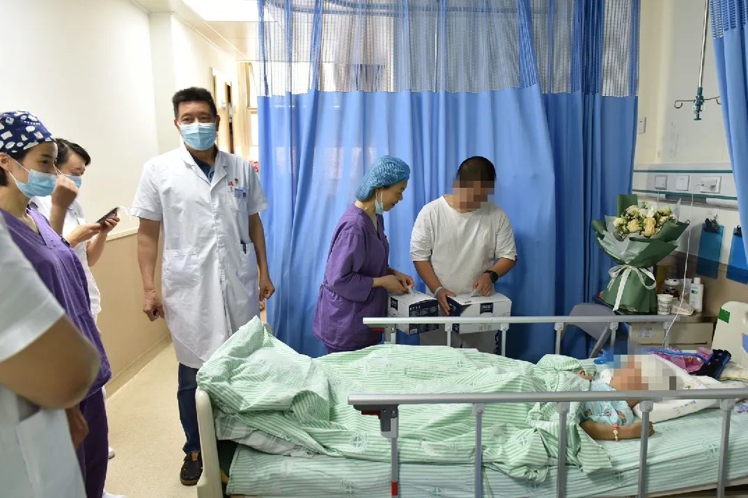 女孩意外被钢管砸伤，绵阳市第三人民医院大外科党委温暖守护
