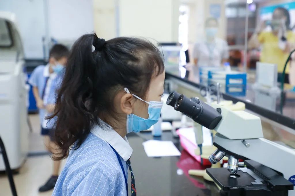 海南现代妇女儿童医院：60 名萌娃医护职业「初体验」，玩转职场实现梦想