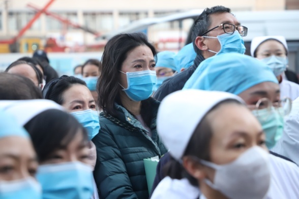 云南省第一人民医院：泪别! 请一定平安归来